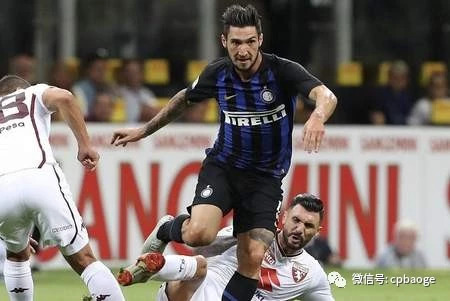  曼联主场2-2憾平纽卡，滕哈赫战术遭质疑