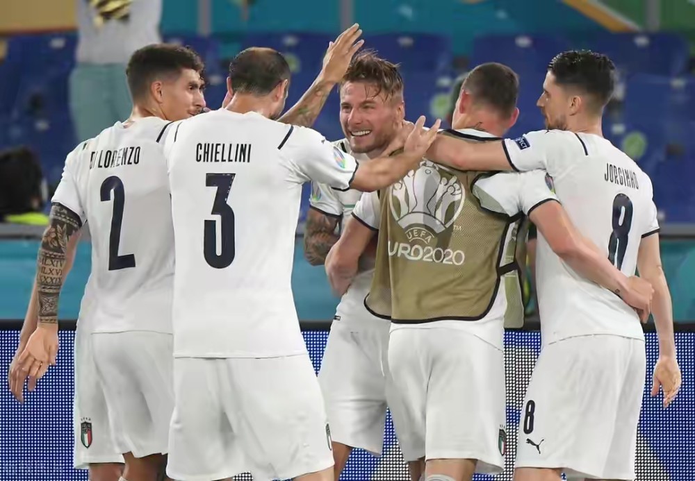  特鲁瓦定位球配合精妙，战术角球成为得分利器